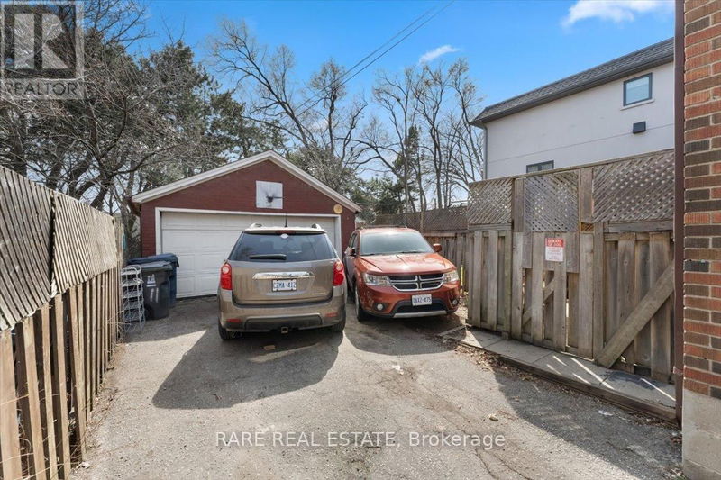 11 Luverne Avenue  Toronto (Clanton Park), M3H1R5 | Image 11