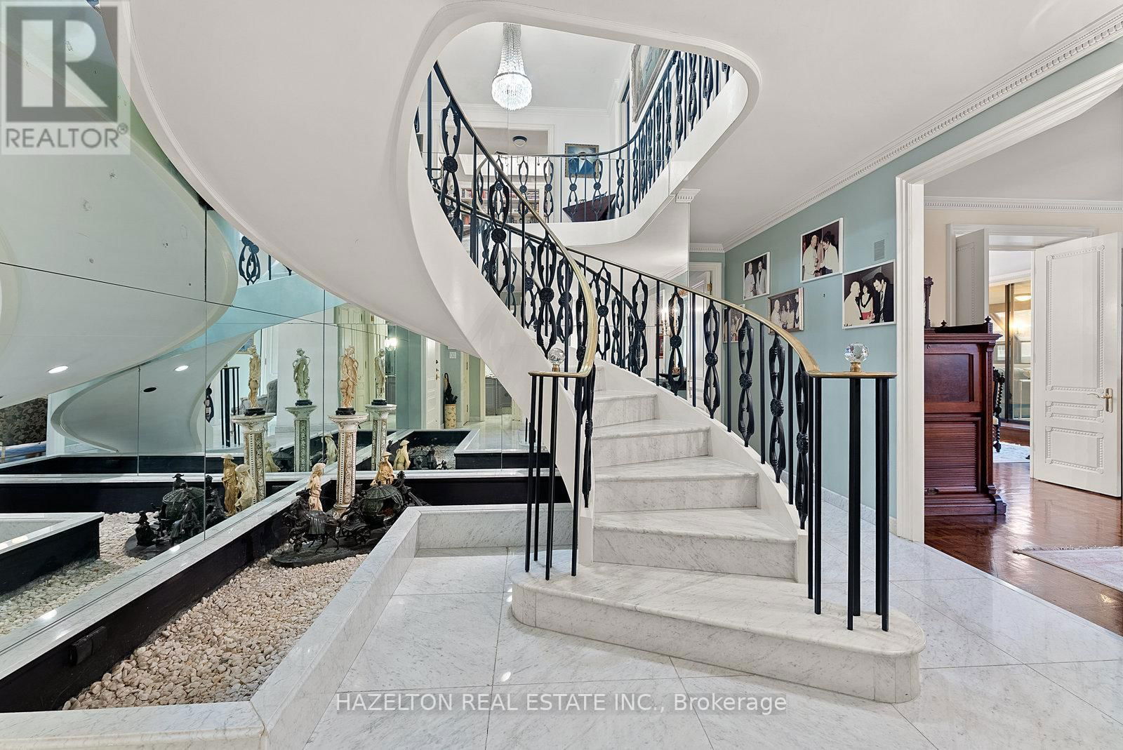 402 - 18A HAZELTON AVENUE Image 2