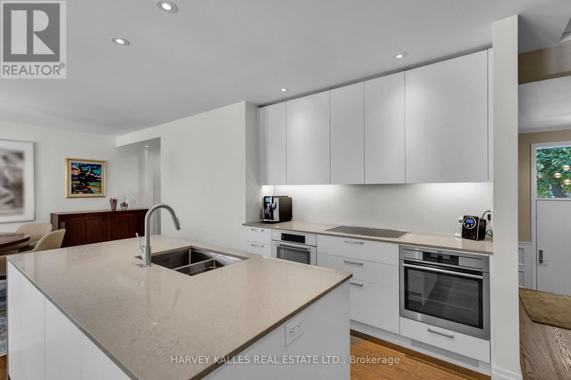 22 Donino Avenue  Toronto (Bridle Path-Sunnybrook-York Mills), M4N2W5 | Image 16