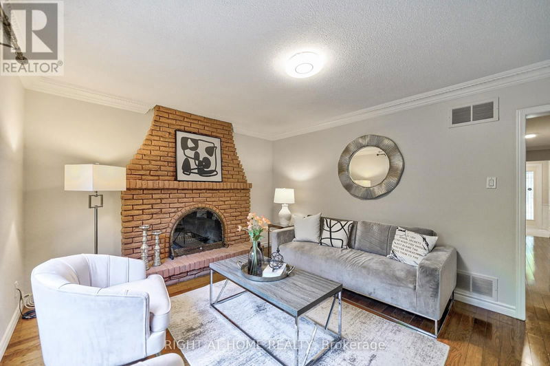 20 Bradenton Drive  Toronto (Hillcrest Village), M2H1Y5 | Image 18