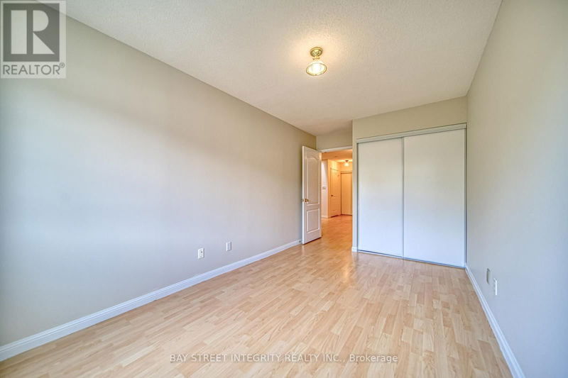 600 Grandview Way  Toronto (Willowdale East), M2N6V4 | Image 31