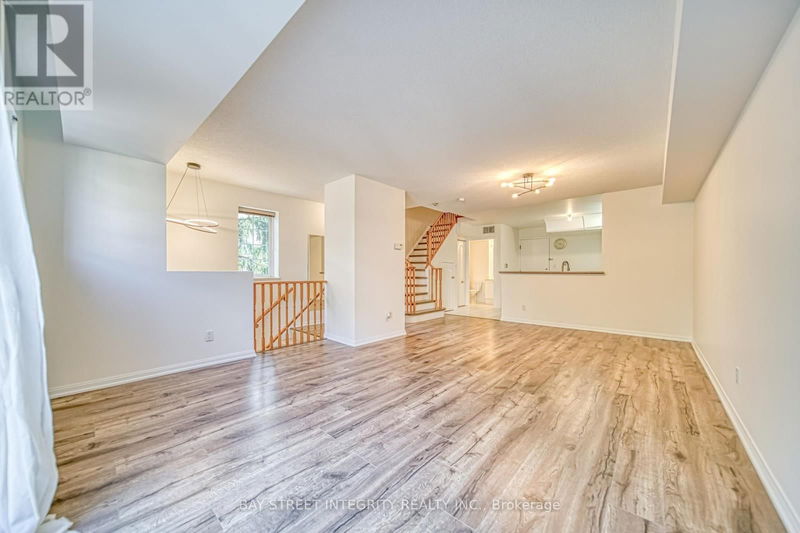 600 Grandview Way  Toronto (Willowdale East), M2N6V4 | Image 7