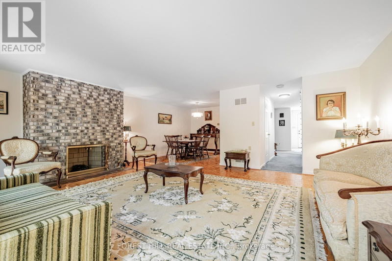 63 James Foxway null  Toronto (Bayview Village), M2K2S2 | Image 4