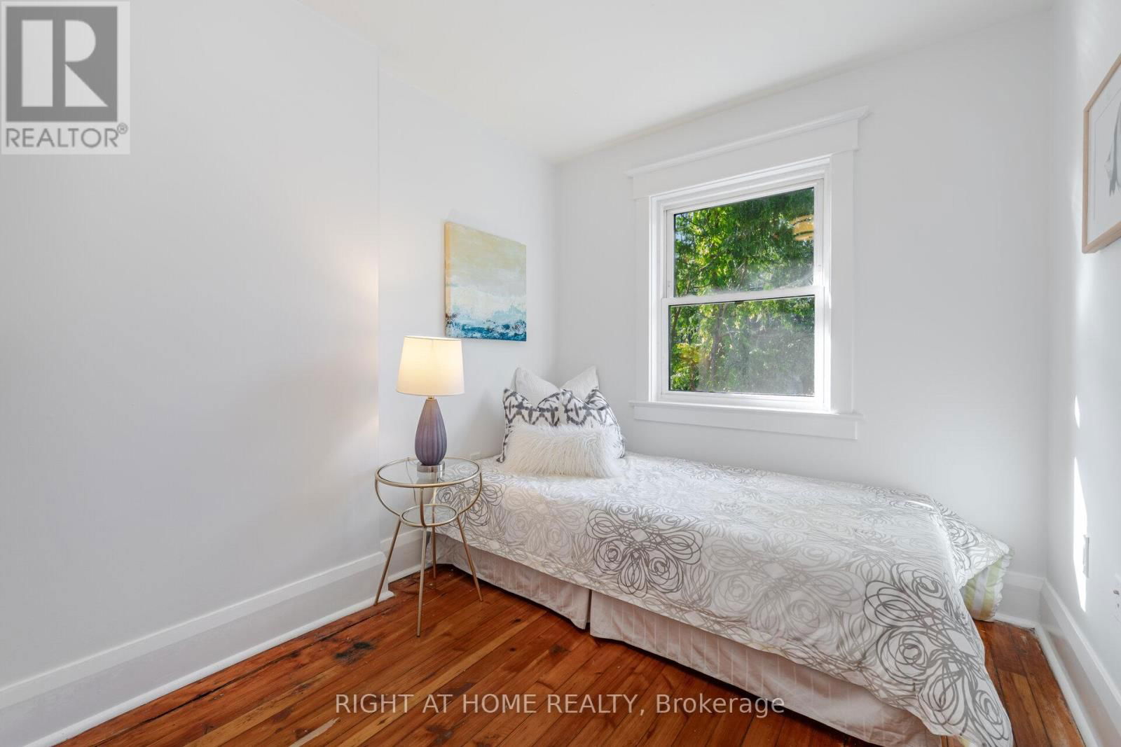 279 DAVISVILLE AVENUE Image 32