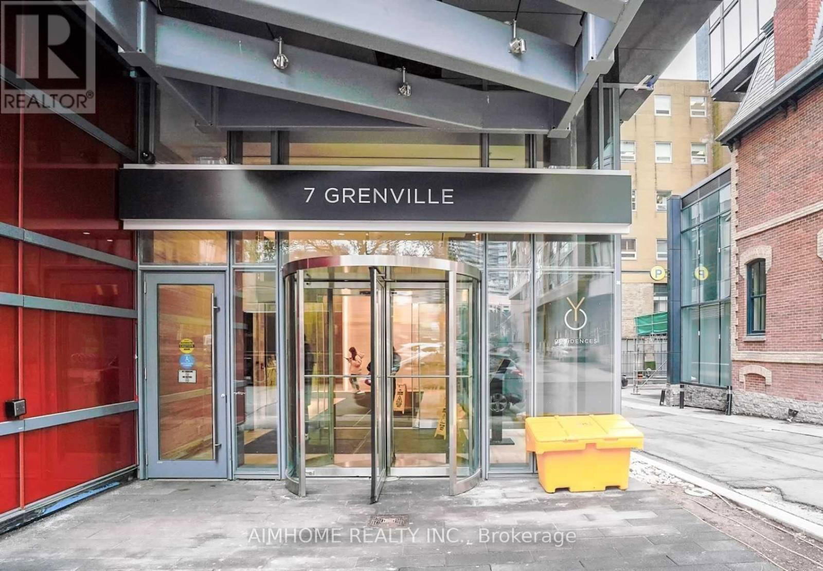 2501 - 7 GRENVILLE STREET Image 2