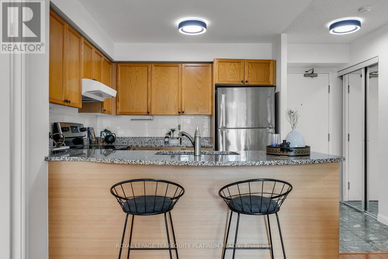  411 - 109 Front Street East Toronto (Moss Park), M5A4P7 | Image 7