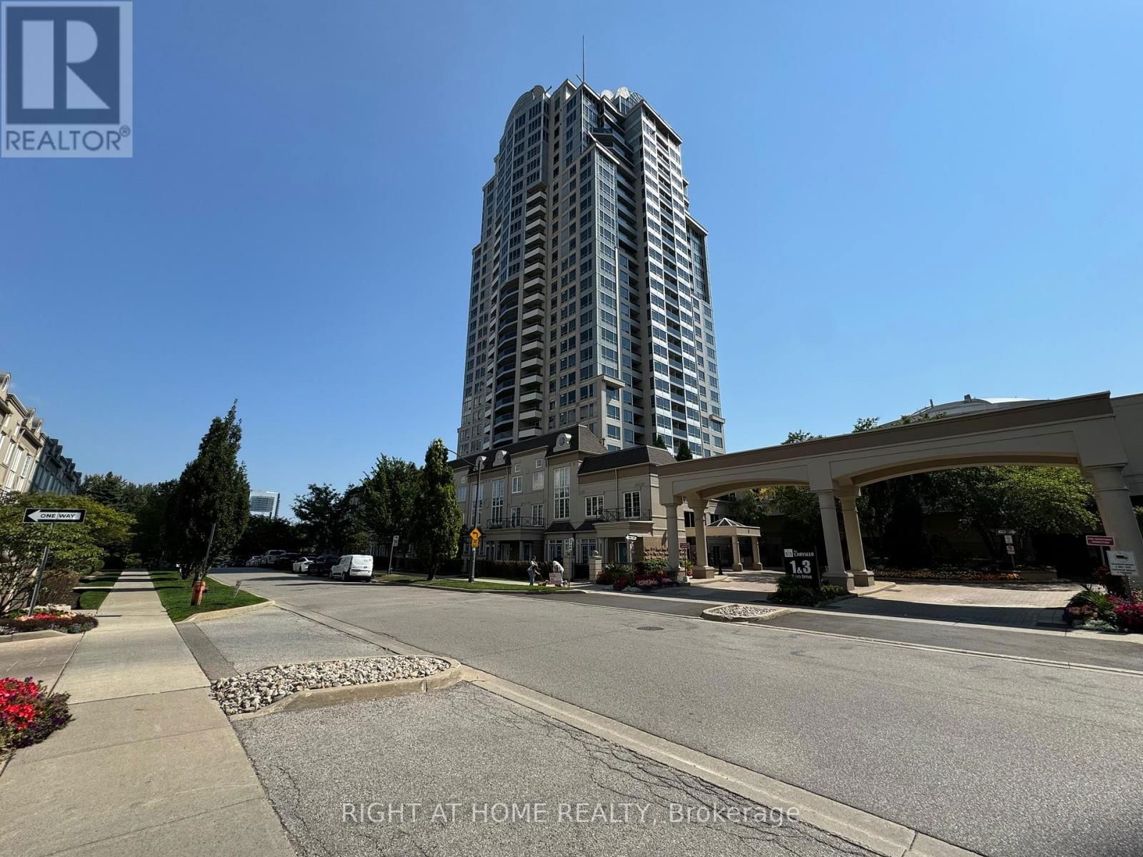 2312 - 3 REAN DRIVE Image 1