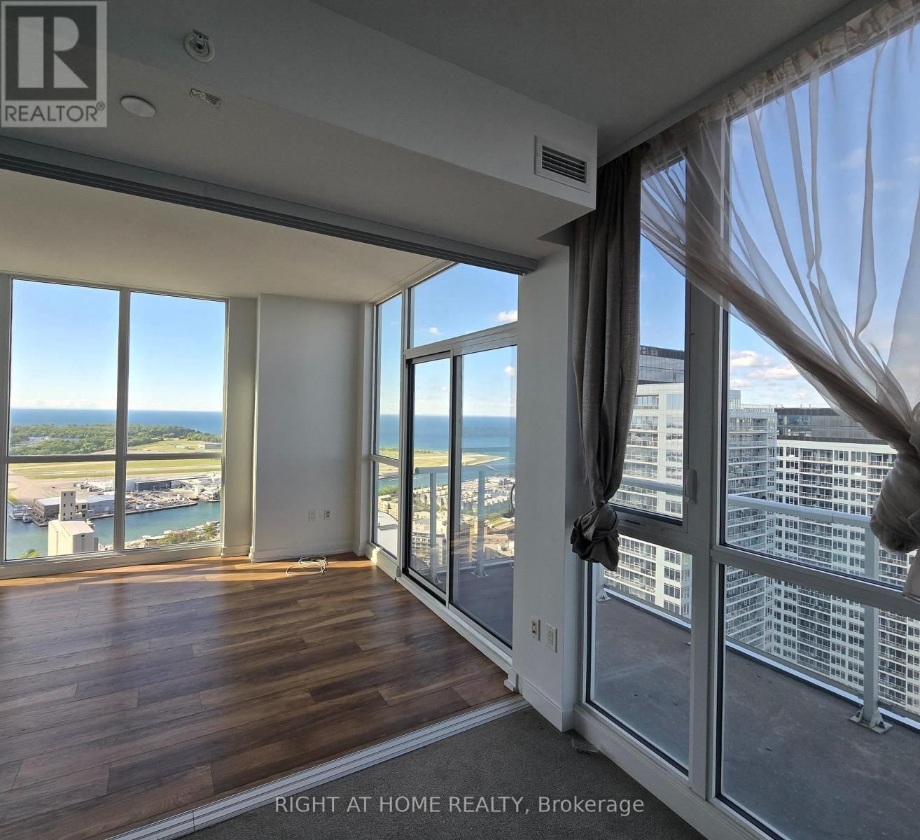 4708 - 75 QUEENS WHARF ROAD Image 15