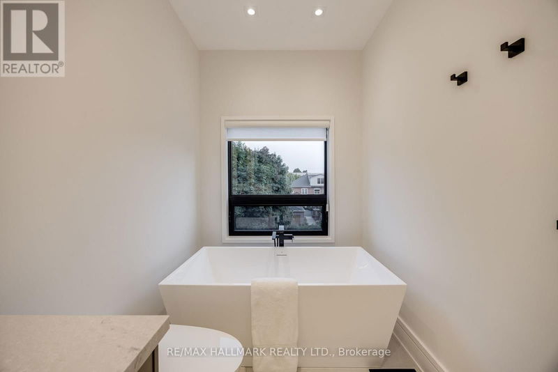 269 St Germain Avenue  Toronto (Lawrence Park North), M5M1W4 | Image 24