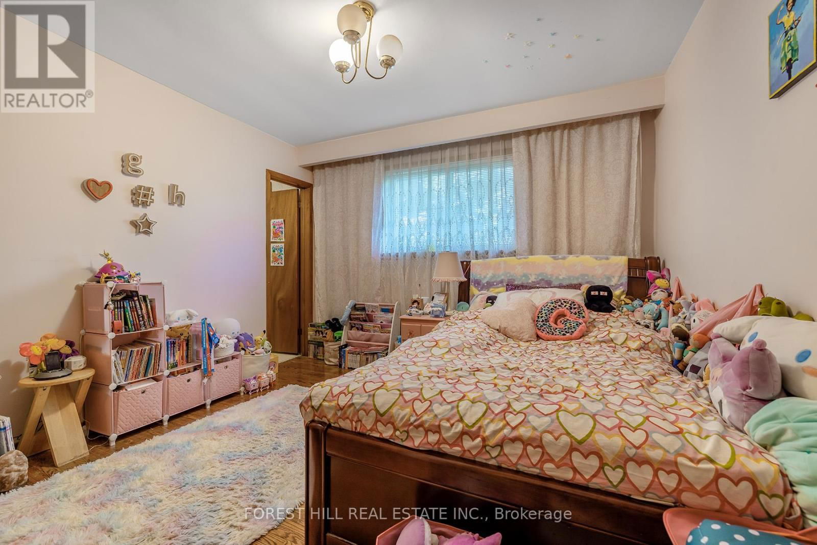 72 CHARLTON BOULEVARD Image 7