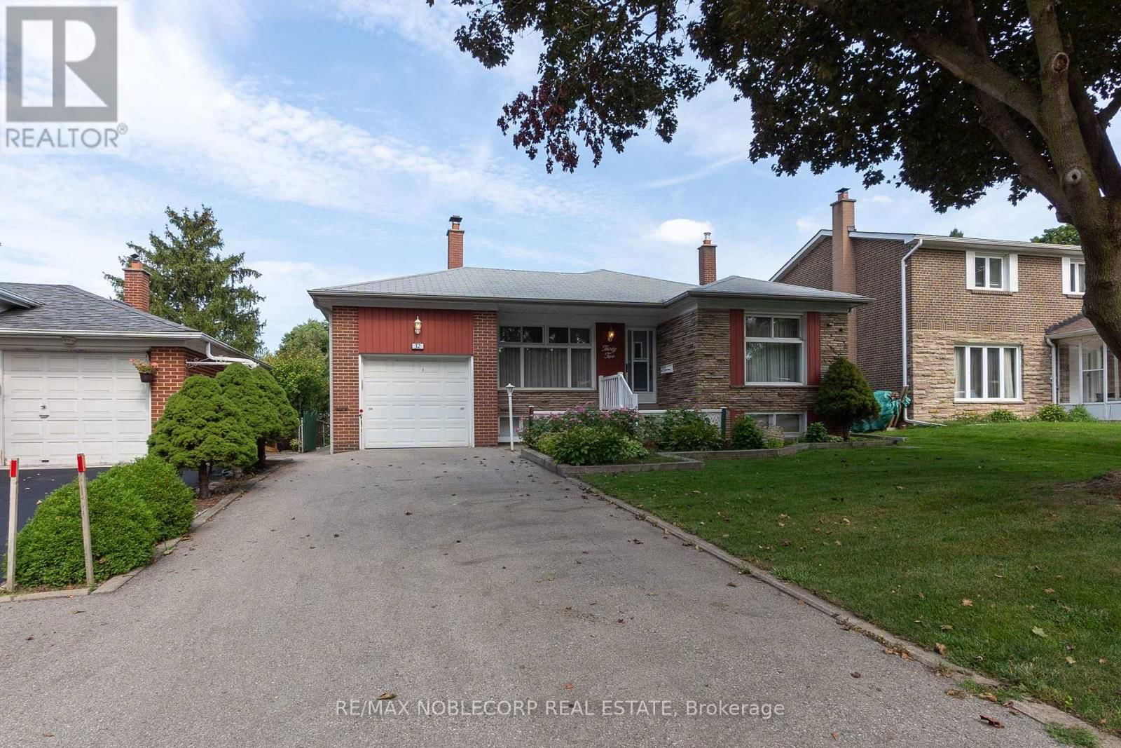 32 SUMMERSIDE CRESCENT Image 1