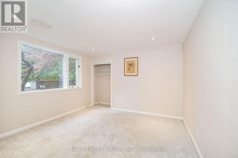 5 Oxbow Road  Toronto (Banbury-Don Mills), M3B1Z9 | Image 17