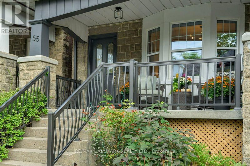 55 Appleton Avenue  Toronto (Oakwood Village), M6E3A4 | Image 2