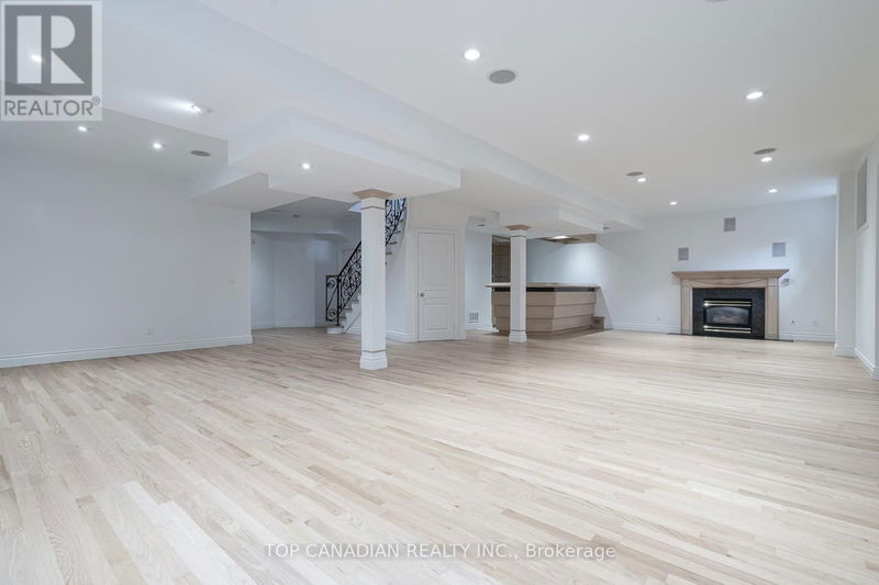 130 Munro Boulevard  Toronto (St. Andrew-Windfields), M2P1C6 | Image 32