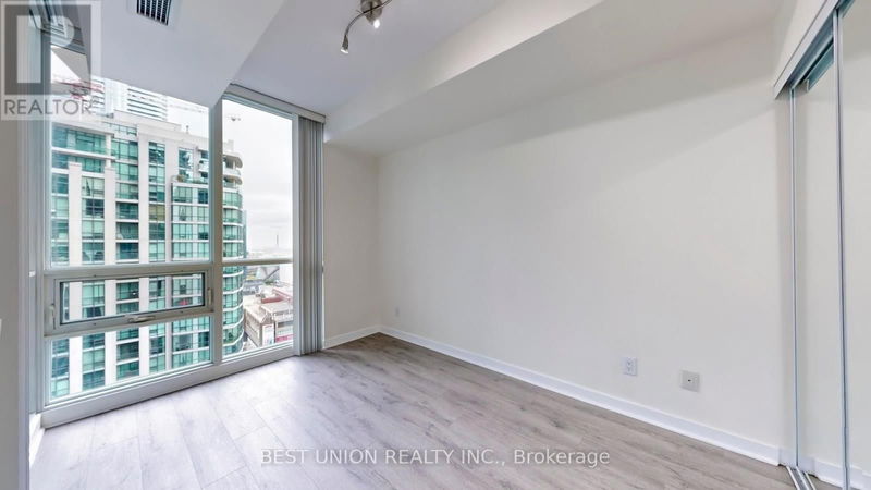  2407 - 33 Bay Street  Toronto (Waterfront Communities), M5J2Z3 | Image 16