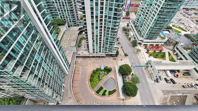  2407 - 33 Bay Street  Toronto (Waterfront Communities), M5J2Z3 | Image 24