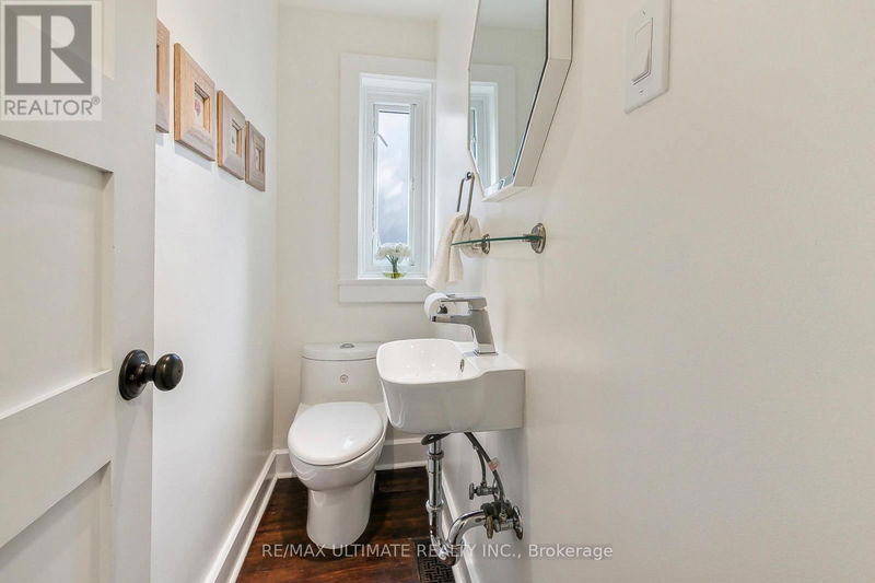 35 Winchester Street  Toronto (Cabbagetown-South St. James Town), M4X1A6 | Image 19