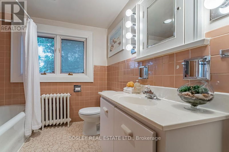 42 Garfield Avenue  Toronto (Rosedale-Moore Park), M4T1E9 | Image 31