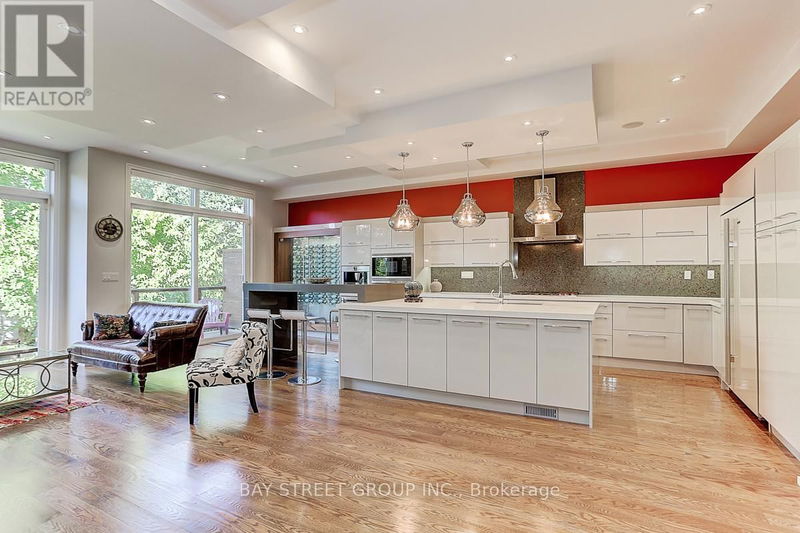 22 Carmichael Avenue  Toronto (Bedford Park-Nortown), M5M2W6 | Image 15