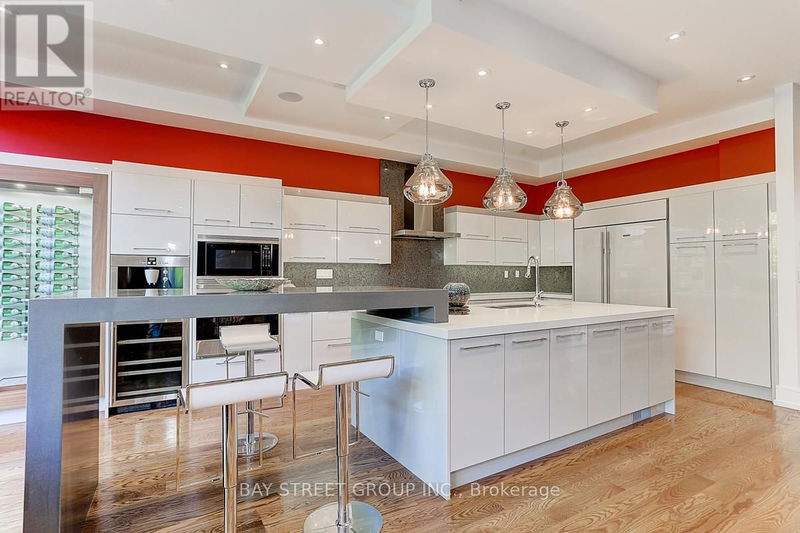 22 Carmichael Avenue  Toronto (Bedford Park-Nortown), M5M2W6 | Image 17