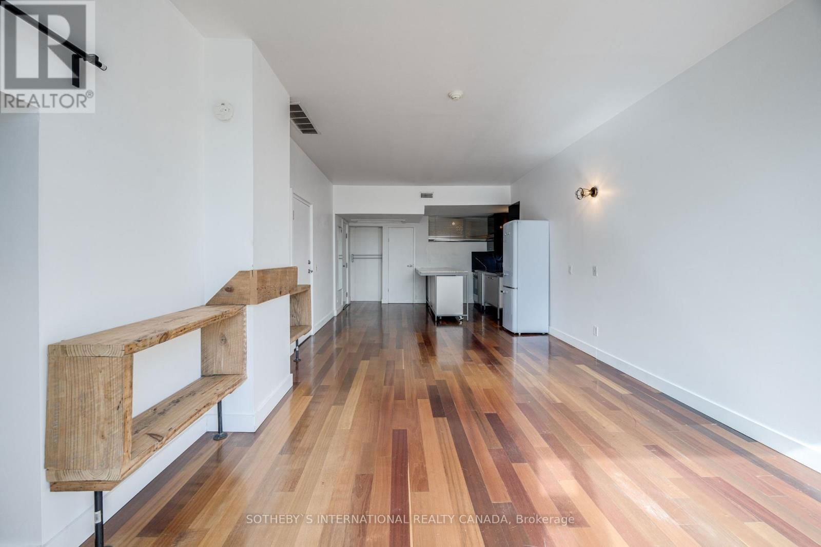 UPPER - 92 SHAFTESBURY AVENUE Image 8