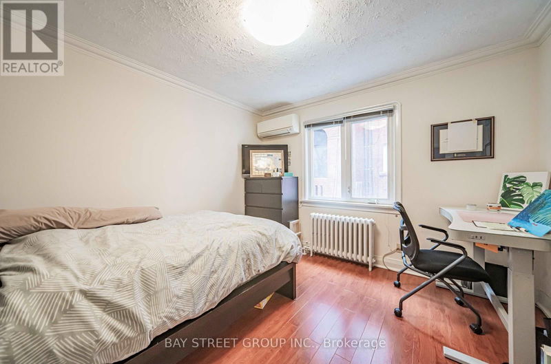 65 Spadina Road  Toronto (Annex), M5R2T1 | Image 19