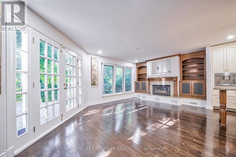 30 Bennington Heights Drive  Toronto (Leaside), M4G1A6 | Image 11