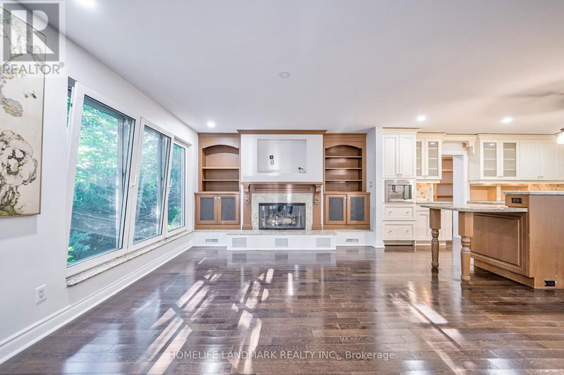 30 Bennington Heights Drive  Toronto (Leaside), M4G1A6 | Image 12