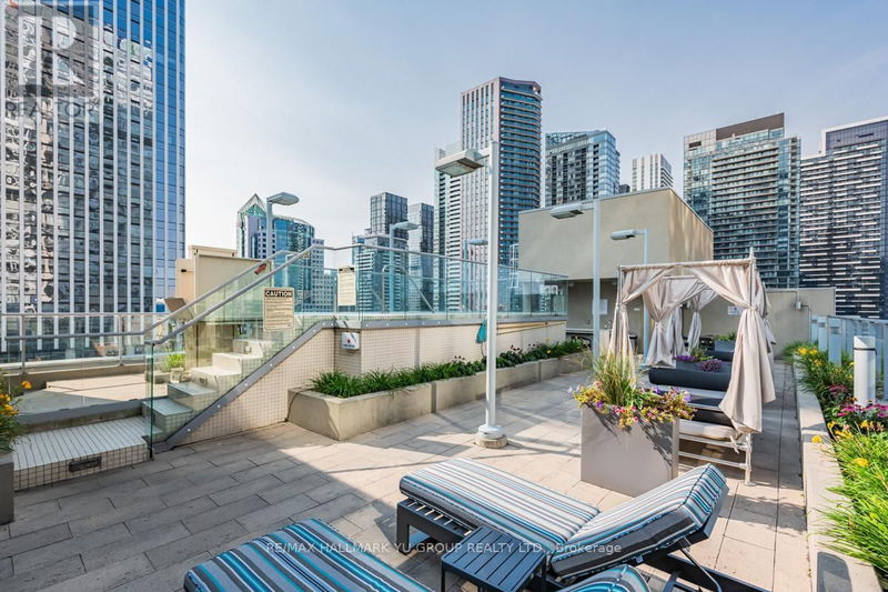  1205 - 126 Simcoe Street  Toronto (Waterfront Communities), M5H4E6 | Image 15