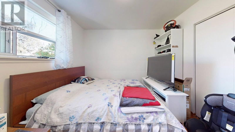 9 Rameau Drive  Toronto (Hillcrest Village), M2H1T2 | Image 15