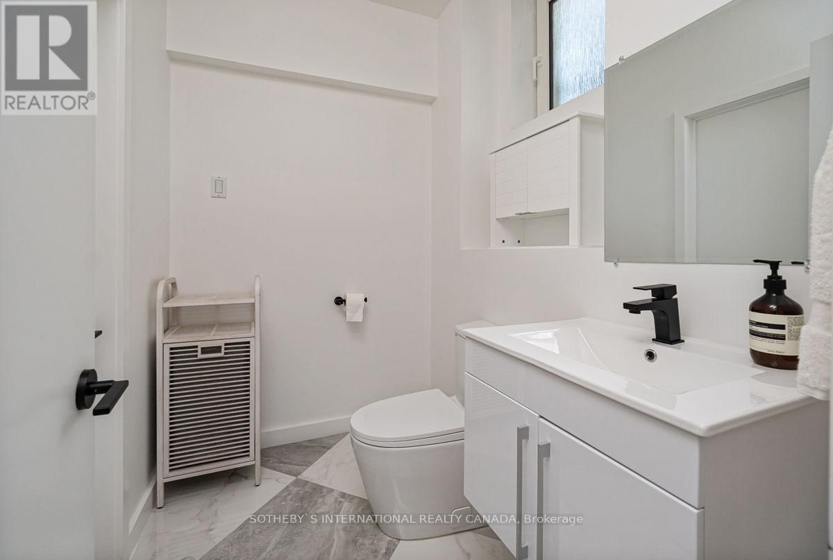 16 LEGATO COURT Image 32