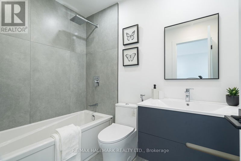 118 Clifton Avenue  Toronto (Bathurst Manor), M3H4L3 | Image 22