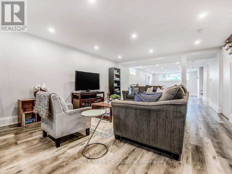 30 Broadleaf Road  Toronto (Banbury-Don Mills), M3B1C2 | Image 33