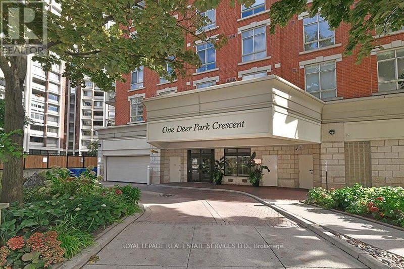  704 - 1 Deer Park Crescent  Toronto (Yonge-St. Clair), M4V3C4 | Image 2