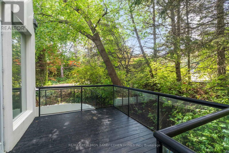 18 Timberglade Court  Toronto (Bridle Path-Sunnybrook-York Mills), M2L2Y2 | Image 34