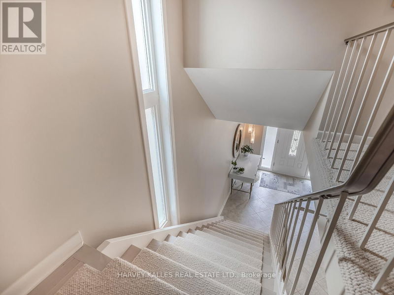 93 Elmsthorpe Avenue  Toronto (Forest Hill South), M5P2L8 | Image 16