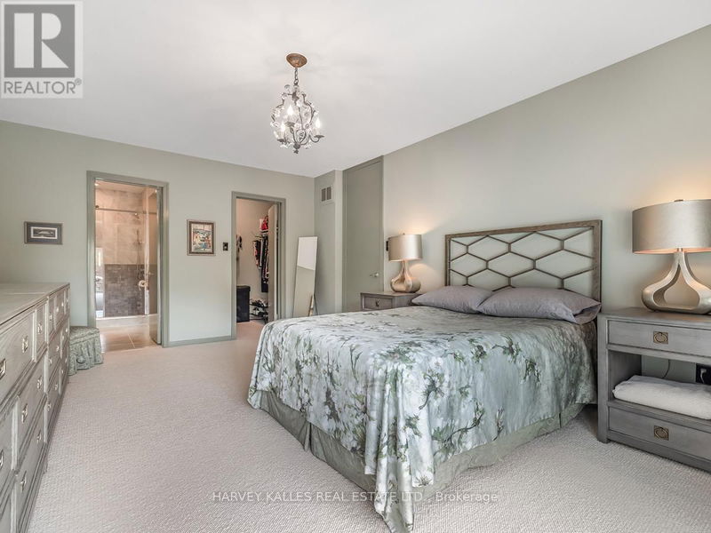 93 Elmsthorpe Avenue  Toronto (Forest Hill South), M5P2L8 | Image 20