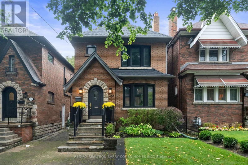 488 Roselawn Avenue  Toronto (Lawrence Park South), M5N1J8 | Image 2