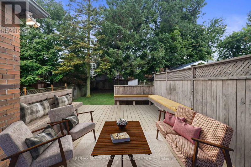 488 Roselawn Avenue  Toronto (Lawrence Park South), M5N1J8 | Image 29