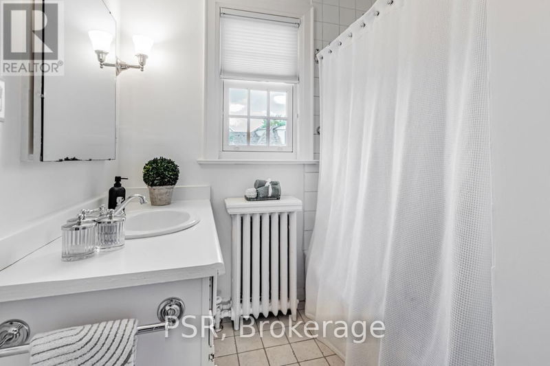 170 Strathallan Boulevard  Toronto (Lawrence Park South), M5N1T1 | Image 14