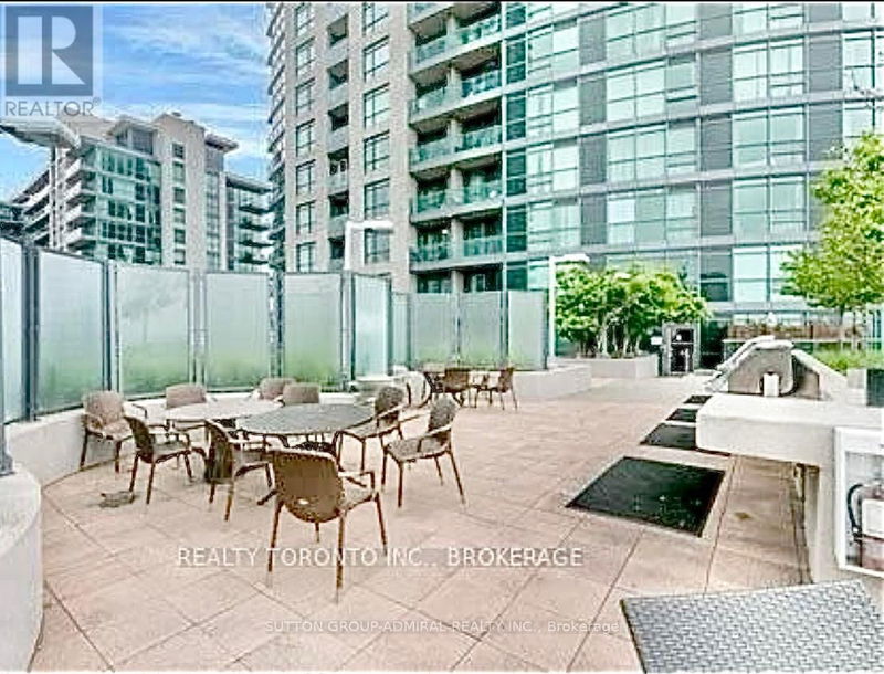  2001 - 215 Fort York Boulevard  Toronto (Waterfront Communities), M5V4A2 | Image 24