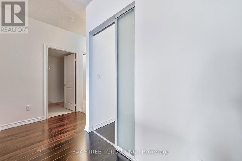  3209 - 386 Yonge Street  Toronto (Bay Street Corridor), M5B0A5 | Image 17