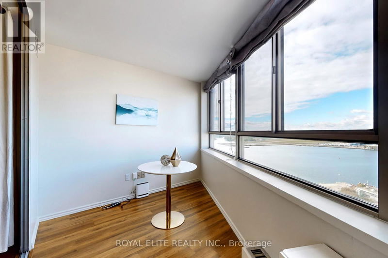  2504 - 270 Queens Quay West Toronto (Waterfront Communities), M5J2N4 | Image 16