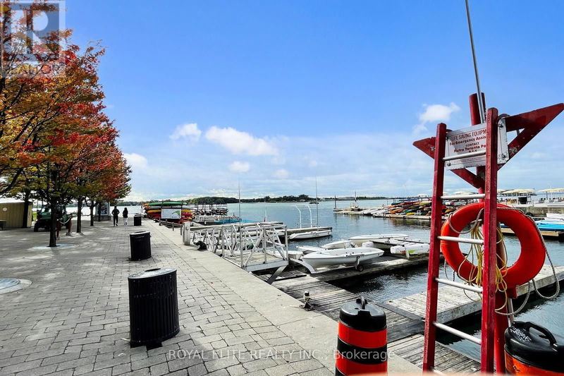  2504 - 270 Queens Quay West Toronto (Waterfront Communities), M5J2N4 | Image 37