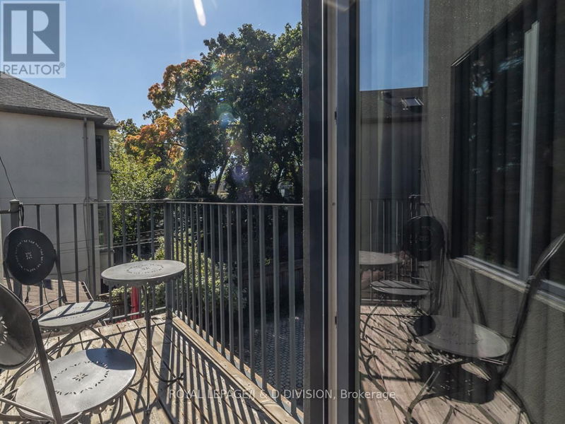 44 Standish Avenue  Toronto (Rosedale-Moore Park), M4W3B1 | Image 16