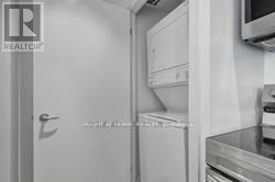 905 - 218 QUEENS QUAY W Image 11