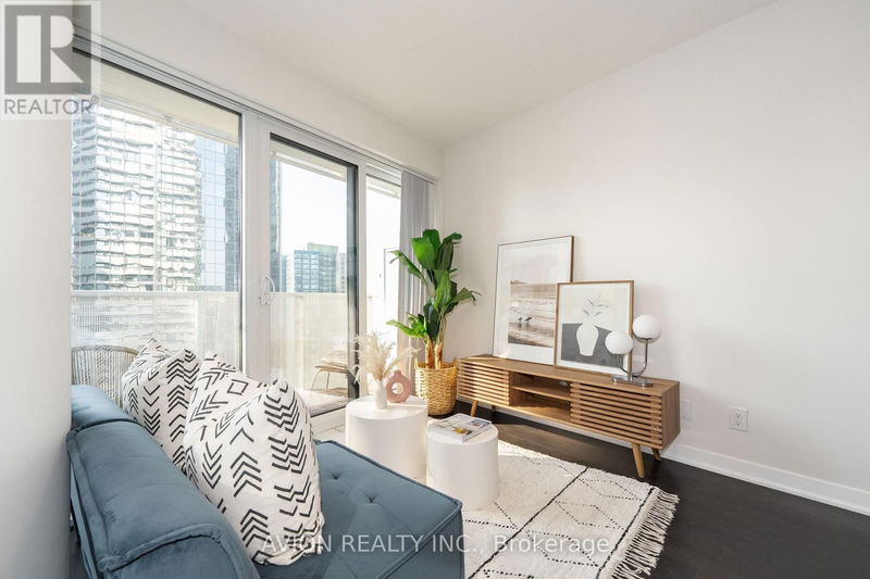  2607 - 100 Harbour Street  Toronto (Waterfront Communities), M5J2T5 | Image 4