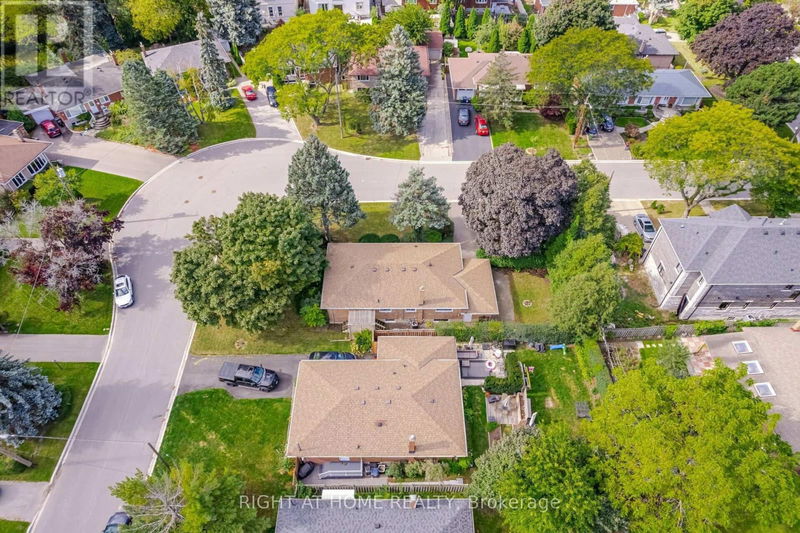 22 Coral Cove Crescent  Toronto (Parkwoods-Donalda), M3A1G8 | Image 35