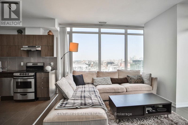  2404 - 170 Fort York Boulevard  Toronto (Waterfront Communities), M5V0E6 | Image 7