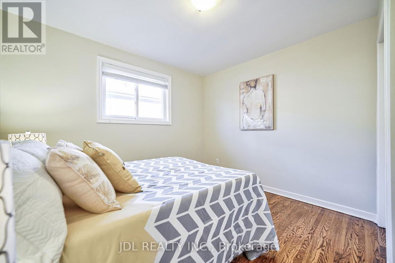 131 Old Sheppard Avenue  Toronto (Pleasant View), M2J3M1 | Image 23